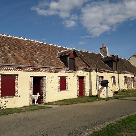 Gites Les Terriers Saint-Jean-Froidmentel ภายนอก รูปภาพ