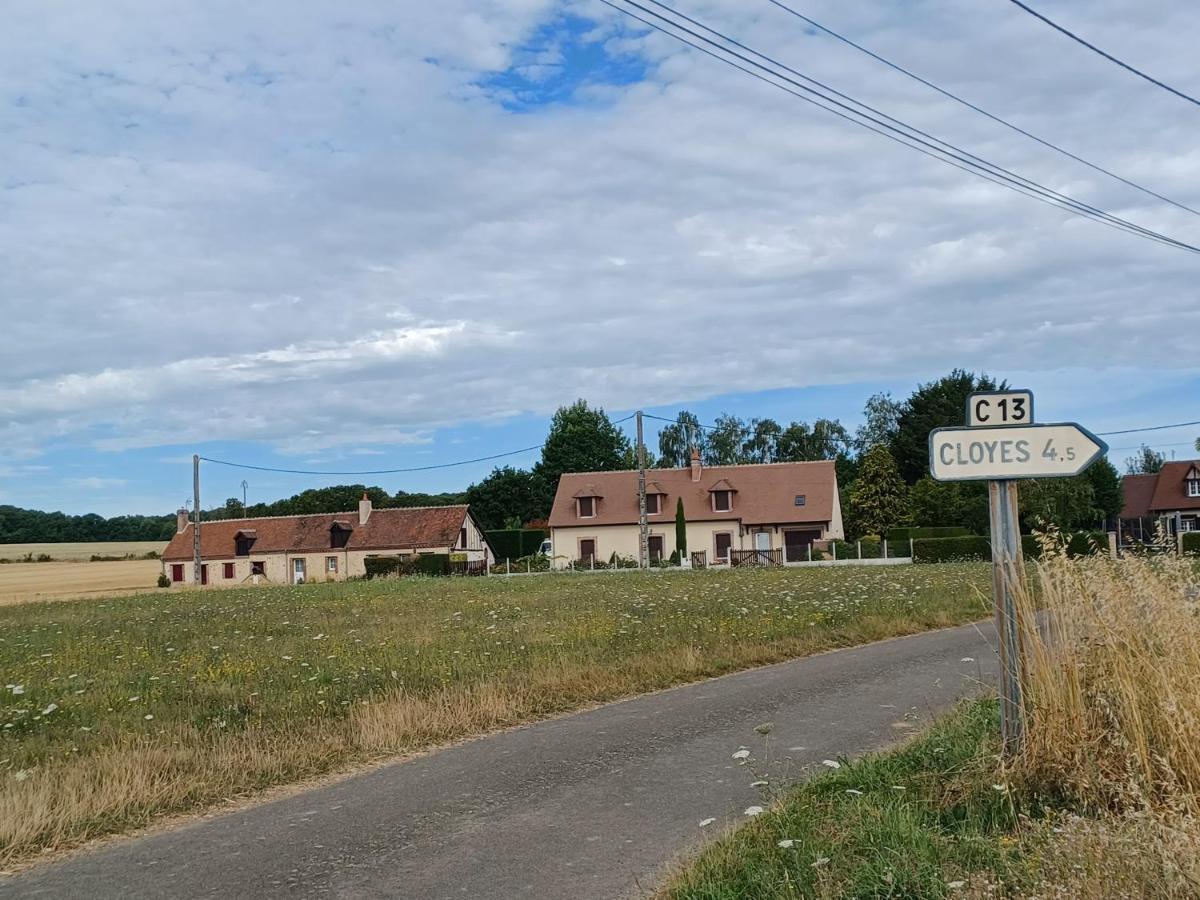 Gites Les Terriers Saint-Jean-Froidmentel ภายนอก รูปภาพ